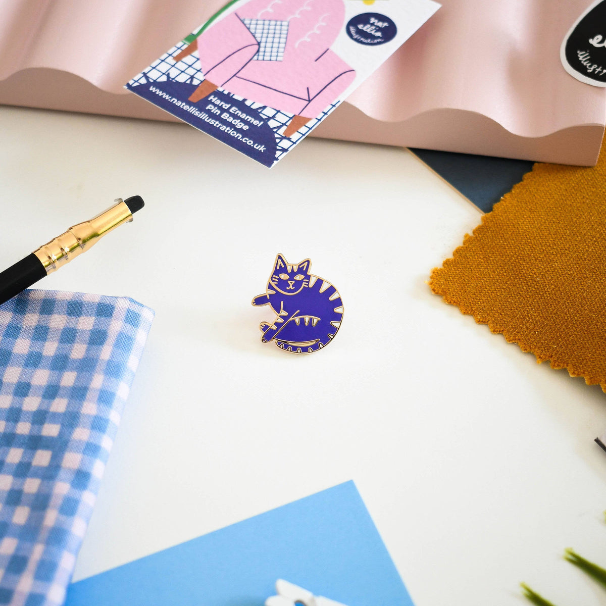 Curled Up Cat - Luxury Enamel Pin