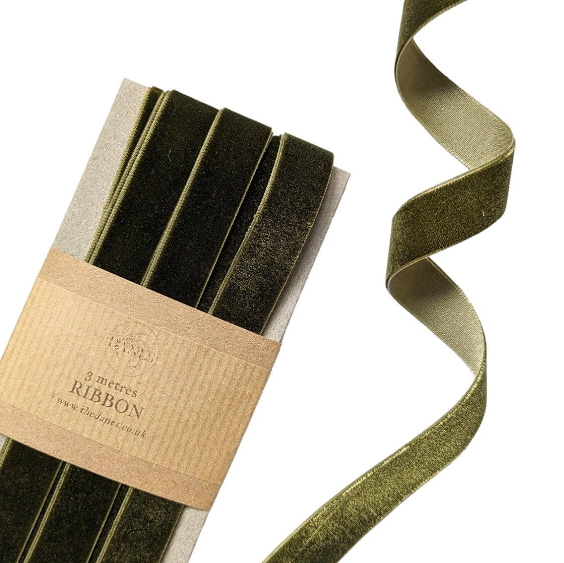Velvet Ribbon 16mm x 3 meters. Choice of colours Antique Rose, Forest Green, Moss Green, Navy, and Red.