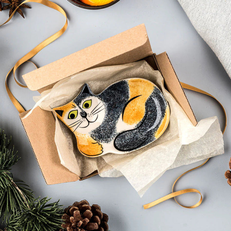 Ceramic cat shape trinket dish with tortoiseshell cat design