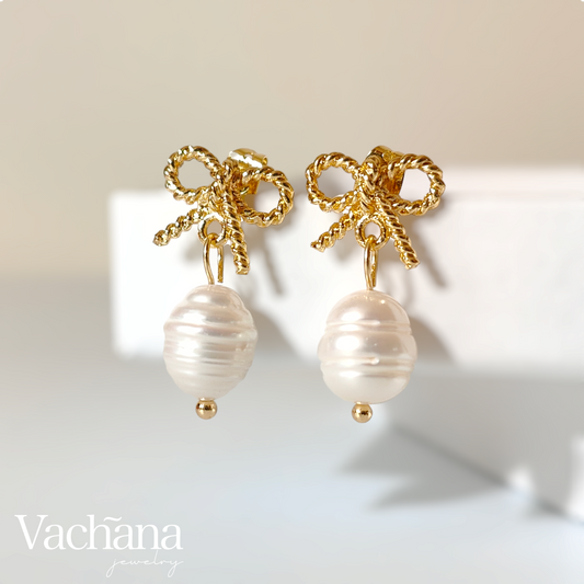 Natural Pearl Bowknot Twisted Earrings