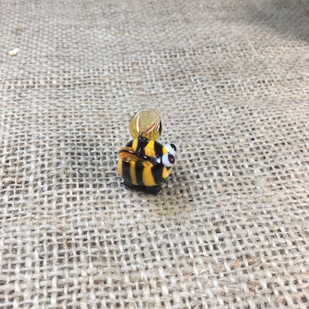 Sue Webb Friends in a box Bee.