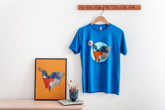 Bright blue T shirt with Kingfisher illustration