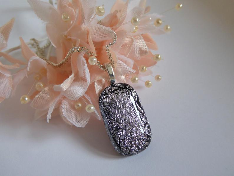 Eva Glass Silver Crackle Pendant