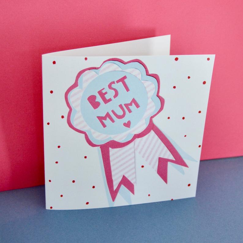 Little Red Apple Best Mum Card. Best mum with a rosette card.