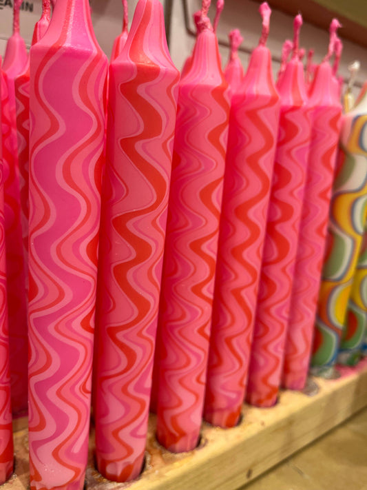 Magenta Marble Taper zigzag candle