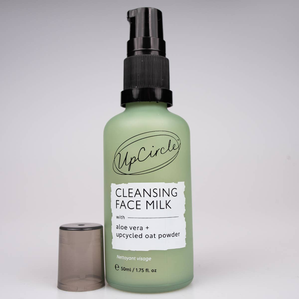 eco friendly and vegan cleansing face milk.  Containing aloe vera and upcycled oat powder.