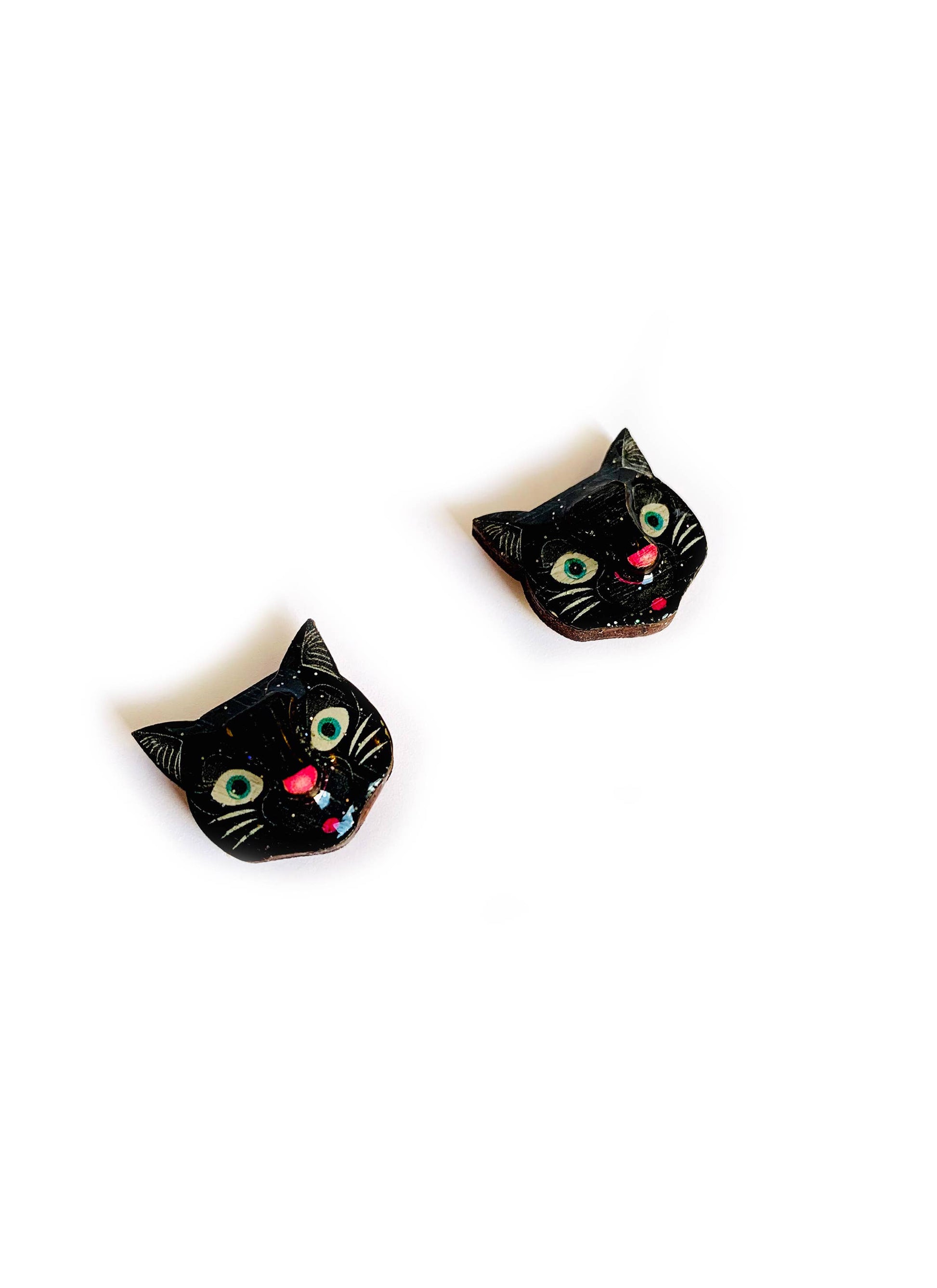 Wood and resin black cat 3 d studs.
