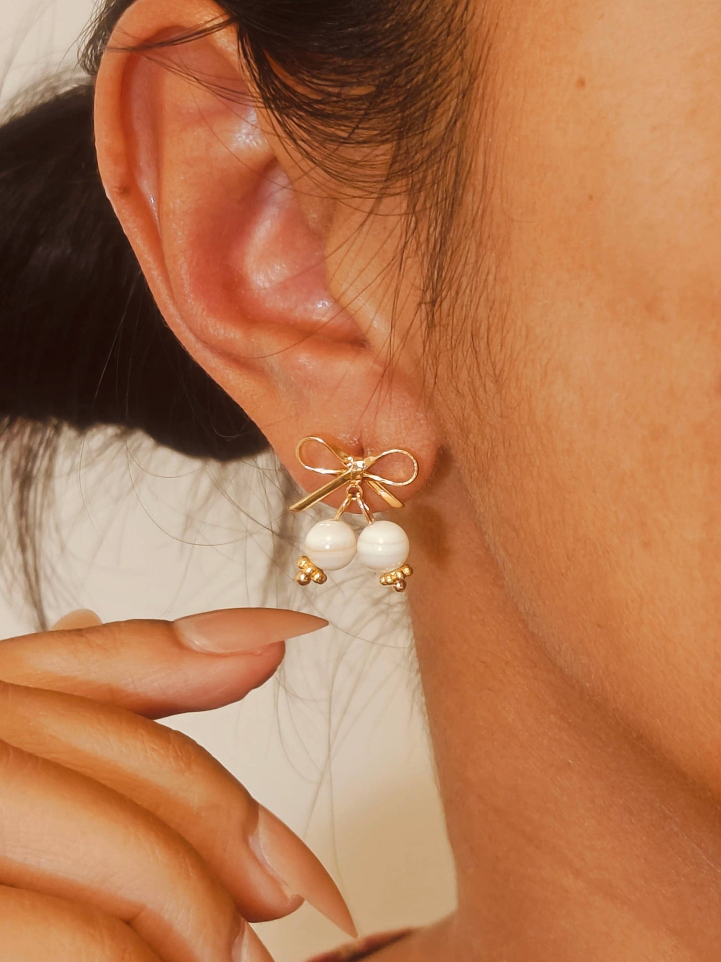 Bow Shell Dangle Earrings