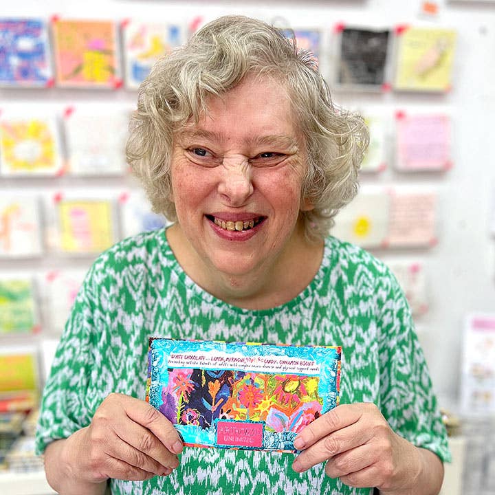 Sunflowers in the Hill, White Chocolate with Popping Candy