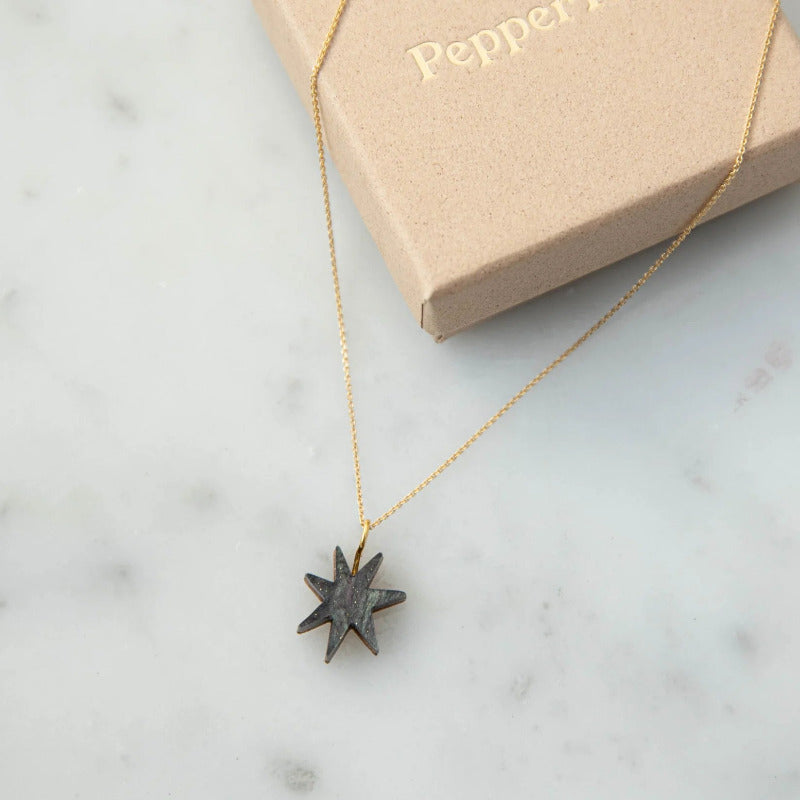 Sparkle black star necklace with gold chain