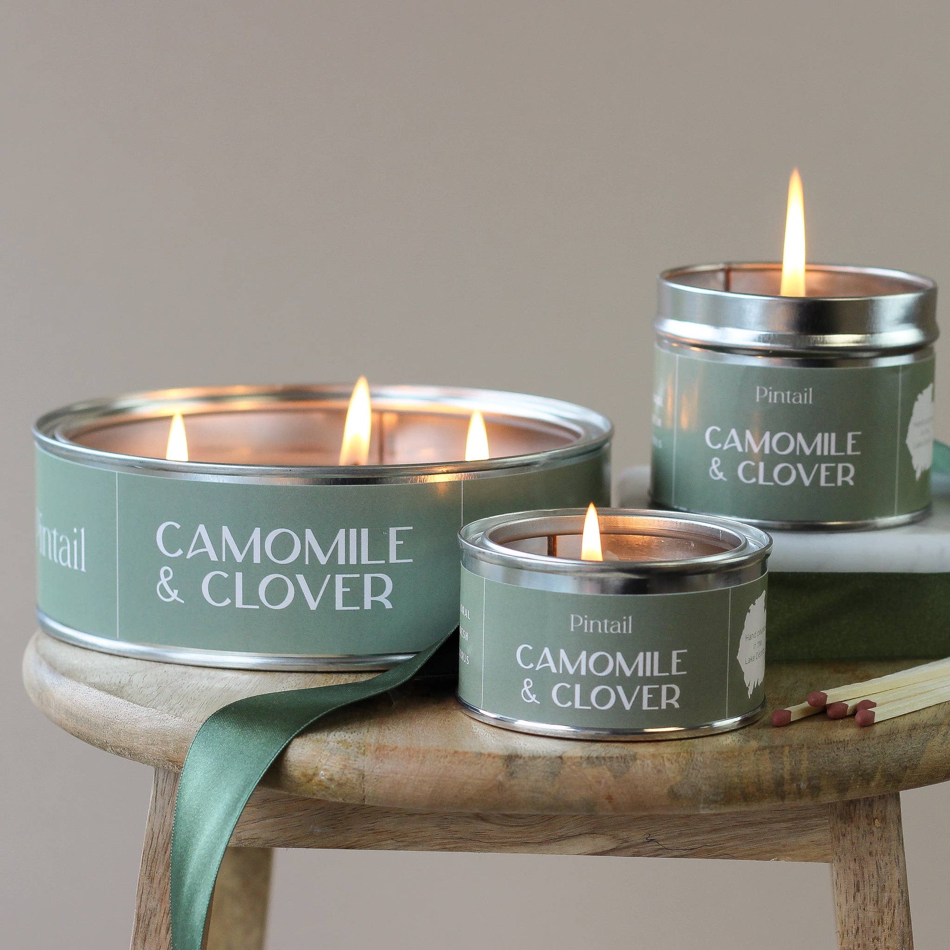 camomile & clover scented candle