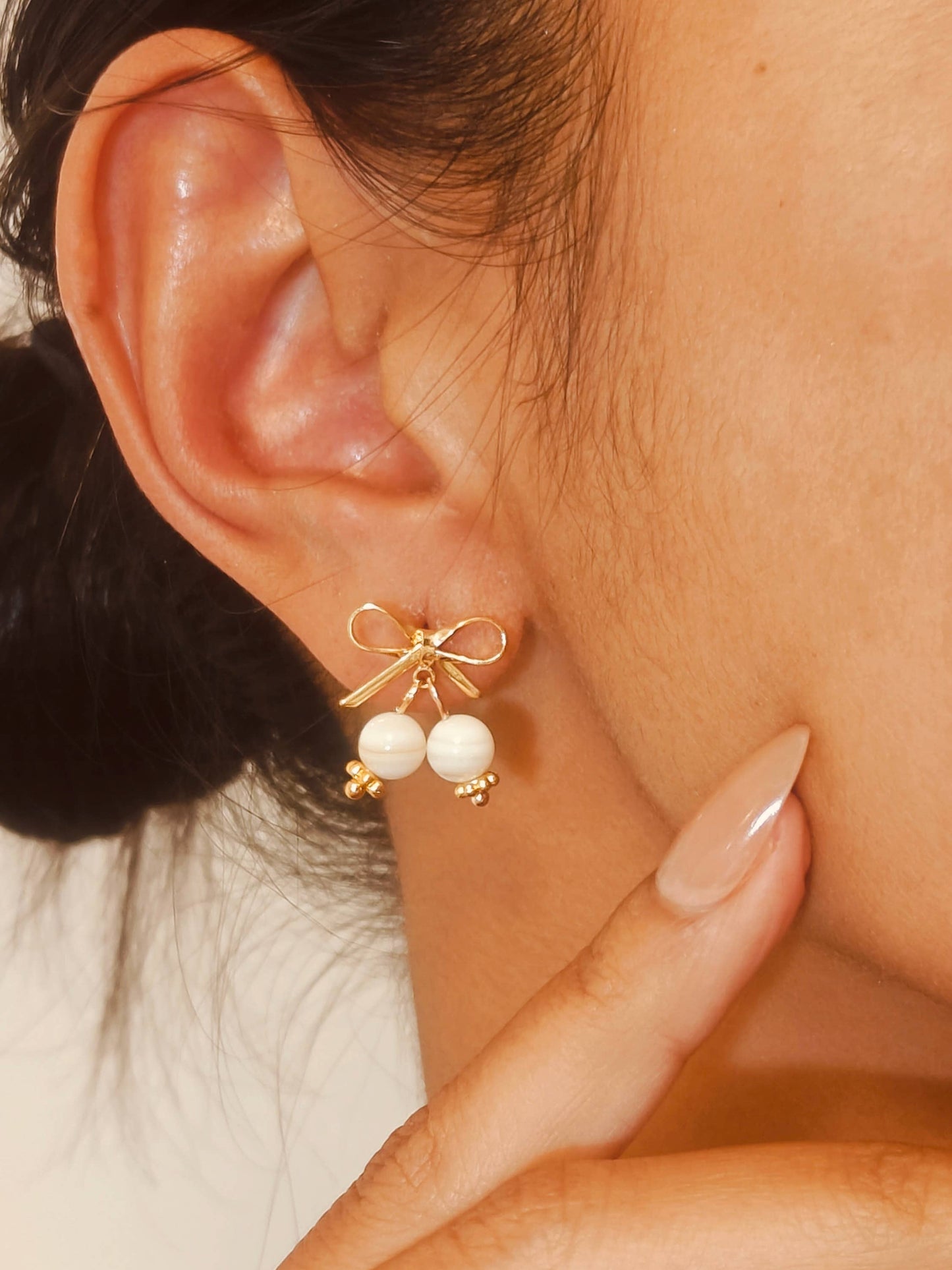 Bow Shell Dangle Earrings