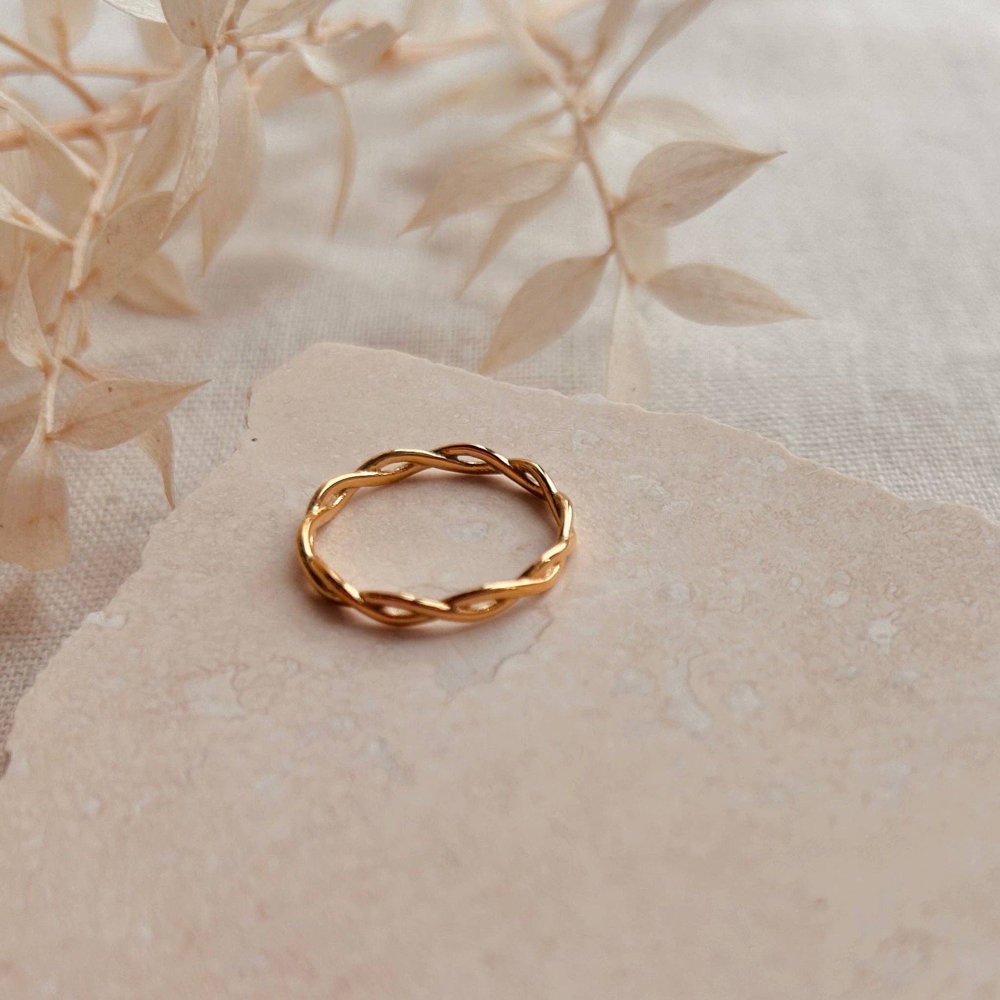 gold plated twisted band ring