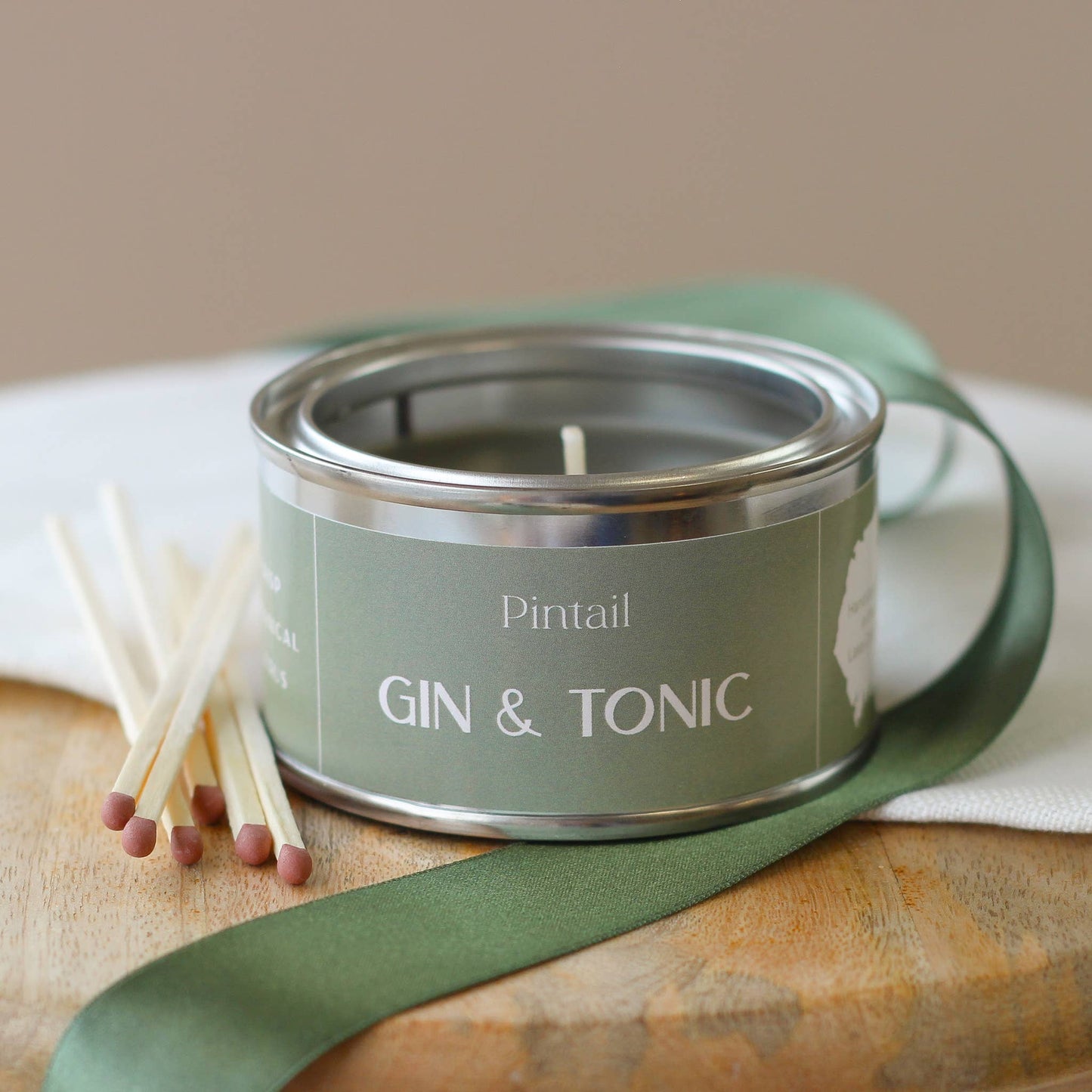 Gin & tonic scented candle