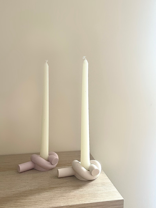 Knot shaped jesomite candlestick holder in Cream or  Lilac