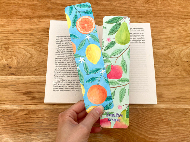 Colourful bookmark with oranges, lemons, apples and pears
