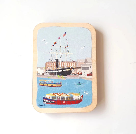 Fridge magnet showing Bristol floating harbour with boats in the foreground and SS Great Britain in the background
