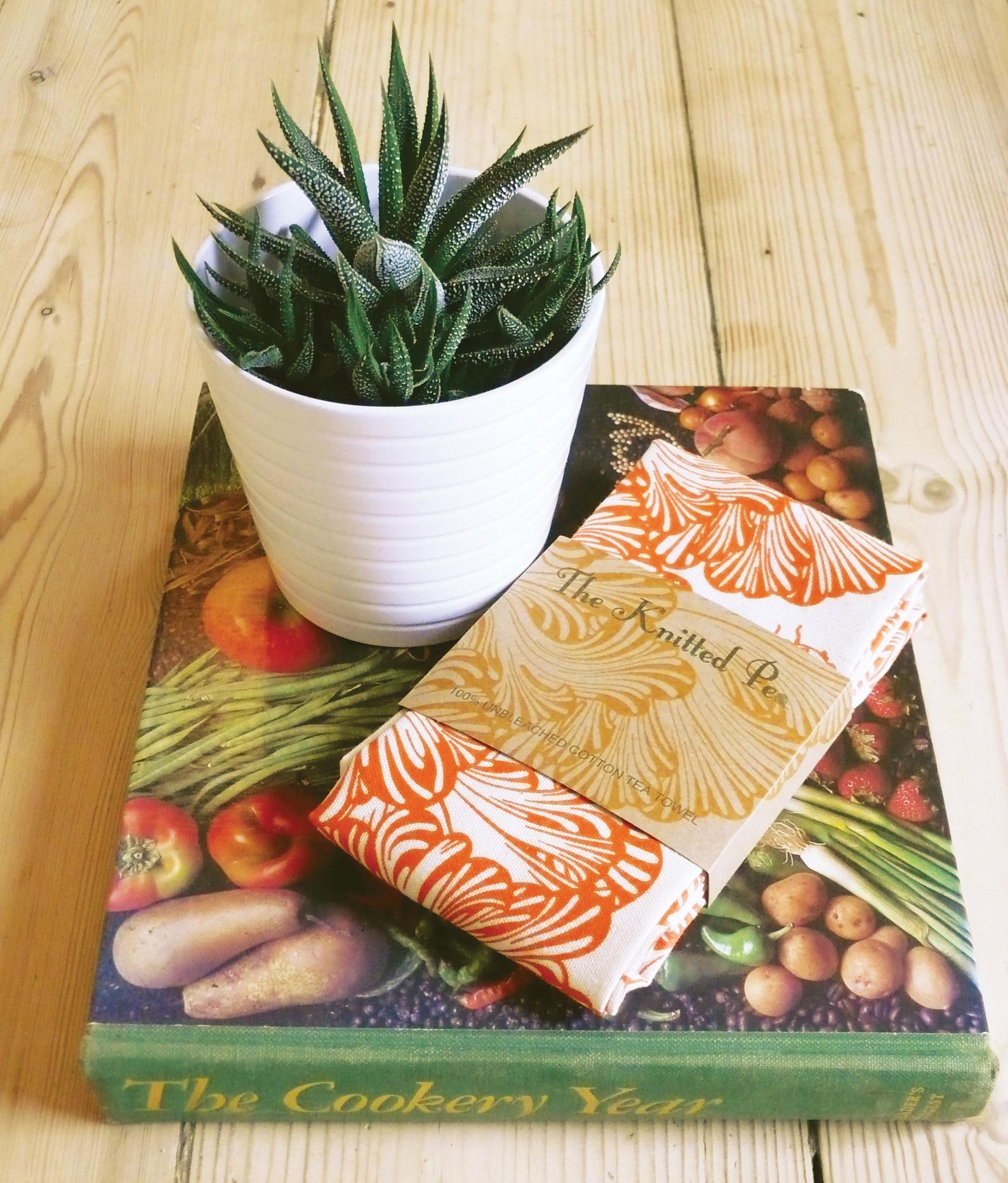 100% cotton, handprinted tea towels, Gingko leaf, flower pattern or fungi .  Designed and made in Bristol